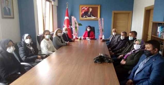 mhp-den-kaymakam-elif-bal-a-hayirli-olsun-ziyareti_b19e9