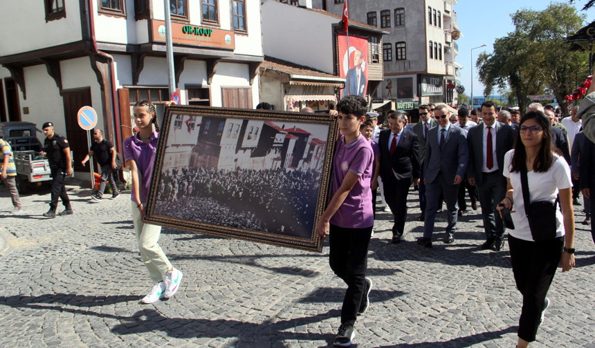 Atatürk'ün Sinop'a gelişinin 95'inci yıl dönümü törenle kutlandı