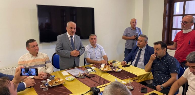 Coşar 31 Mart Yerel Seçimleri’nde aday adayı olduğunu açıkladı…
