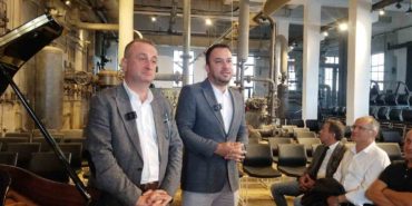 SİNOP BELEDİYESİ SEBAHATTİN ALİ KÜLTÜR MERKEZİNE PİYANO DESTEĞİ