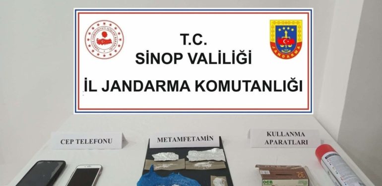 Boyabat-Sinop karayolunda şok uygulama: 2 gözaltı
