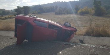 KASTAMONU'DA TAKLA ATAN OTOMOBİLDE İKİ KİŞİ YARALANDI