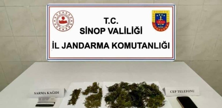 Durdurulan araçtan uyuşturucu madde çıktı