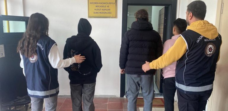 Sinop’ta 3 düzensiz göçmene 12 bin TL ceza