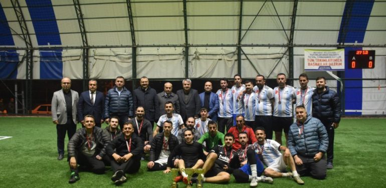 Kurumlar Arası Futbol Turnuvasında Şampiyon Boyabat Belediyesi Oldu