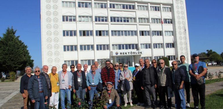 Sinop’ta “yaşlılar” üniversite sıralarıyla buluşmanın heyecanını yaşıyor