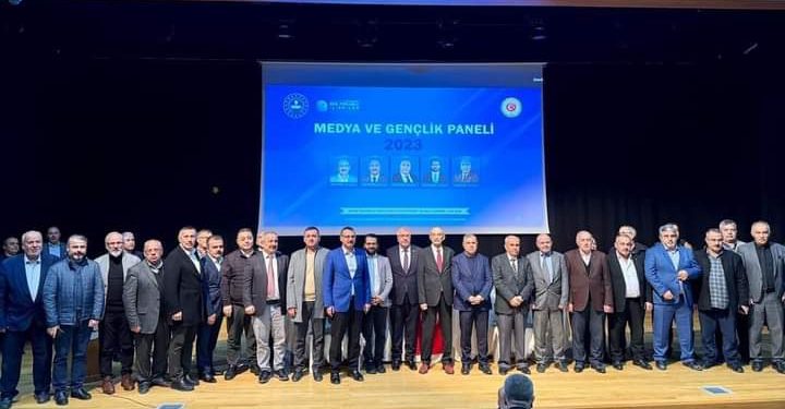 Boyabat’ta Medya ve Gençlik Paneli Düzenlendi.