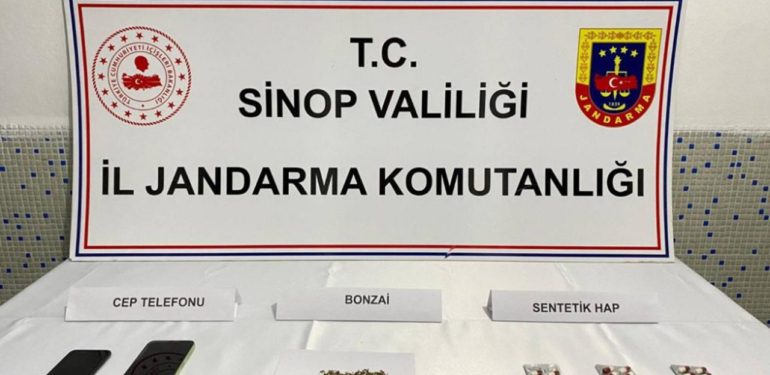 Durağan’da uyuşturucu operasyonunda 2 kişi yakalandı