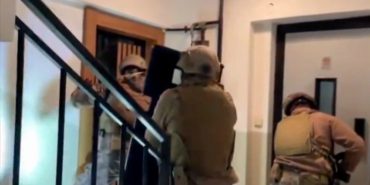 thumbs-b-c-41785265762ef432843ca56b6a8986ba