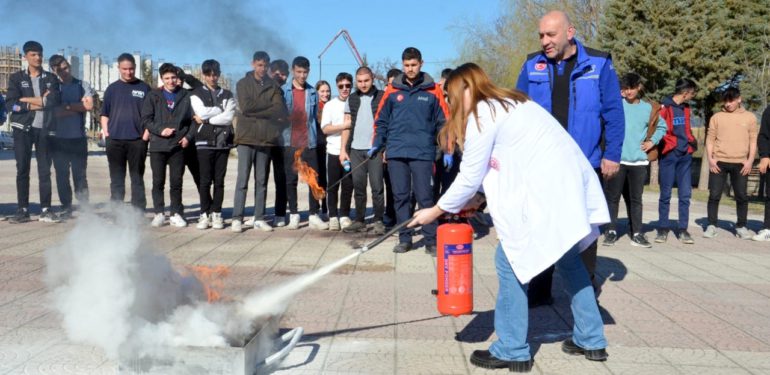 Boyabat’ta AFAD’dan farkındalık eğitimi