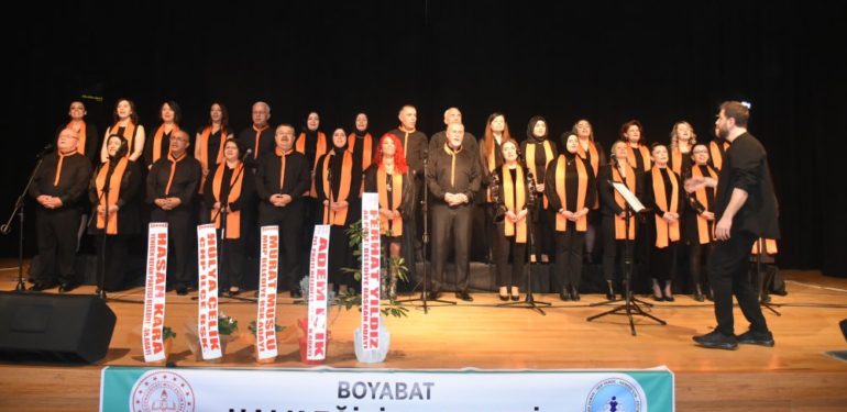 Boyabat’ta Türk Sanat Müziği Konseri Verildi