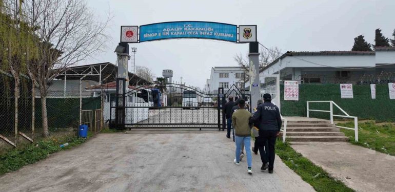 Sinop’ta aranan şahıslar yakalandı